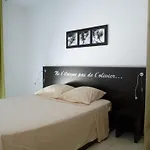 La Du Chateau De Jouarres Aparthotel