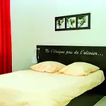 La Du Chateau De Jouarres Aparthotel 3*