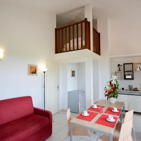 La Du Chateau De Jouarres Aparthotel Azille