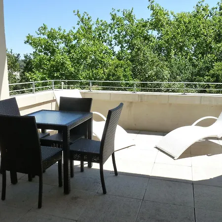 La Du Chateau De Jouarres Azille