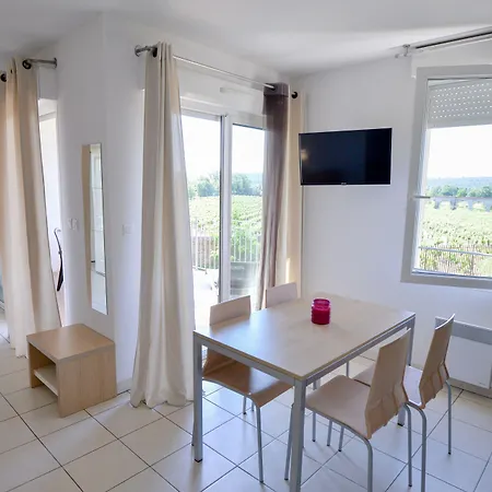 La Du Chateau De Jouarres Aparthotel